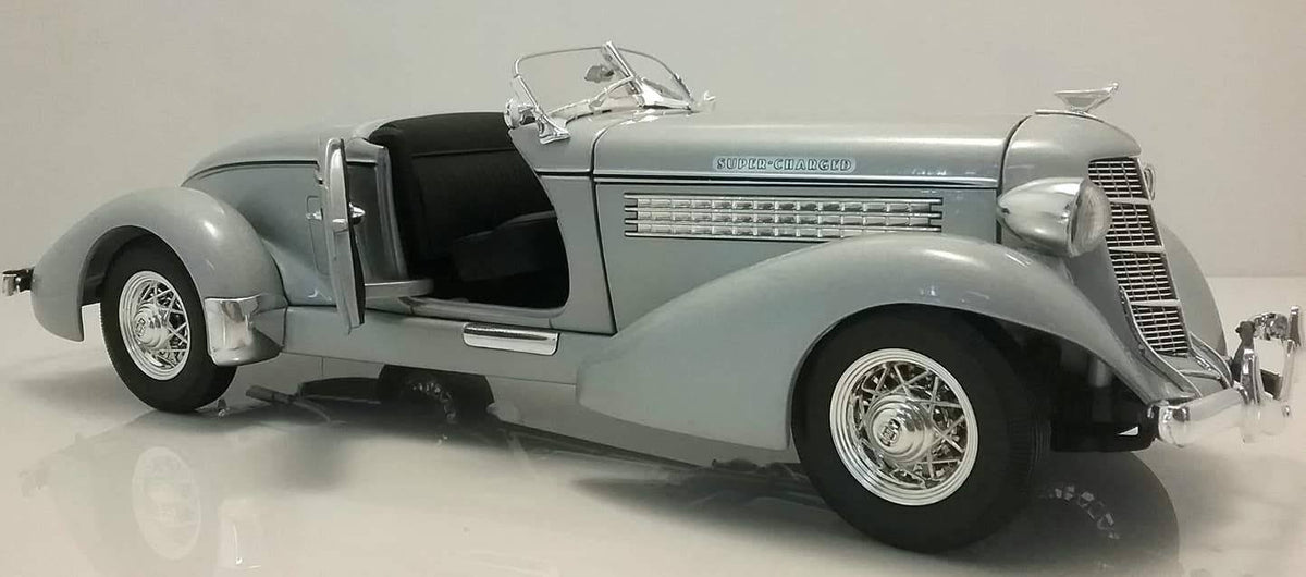 Haze Gray 1/18 Diecast Model Car C270