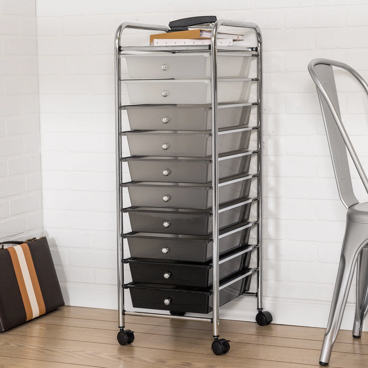 10 Drawer Rolling Cart T167