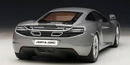 Silver 1:18 Diecast Model Car D4167