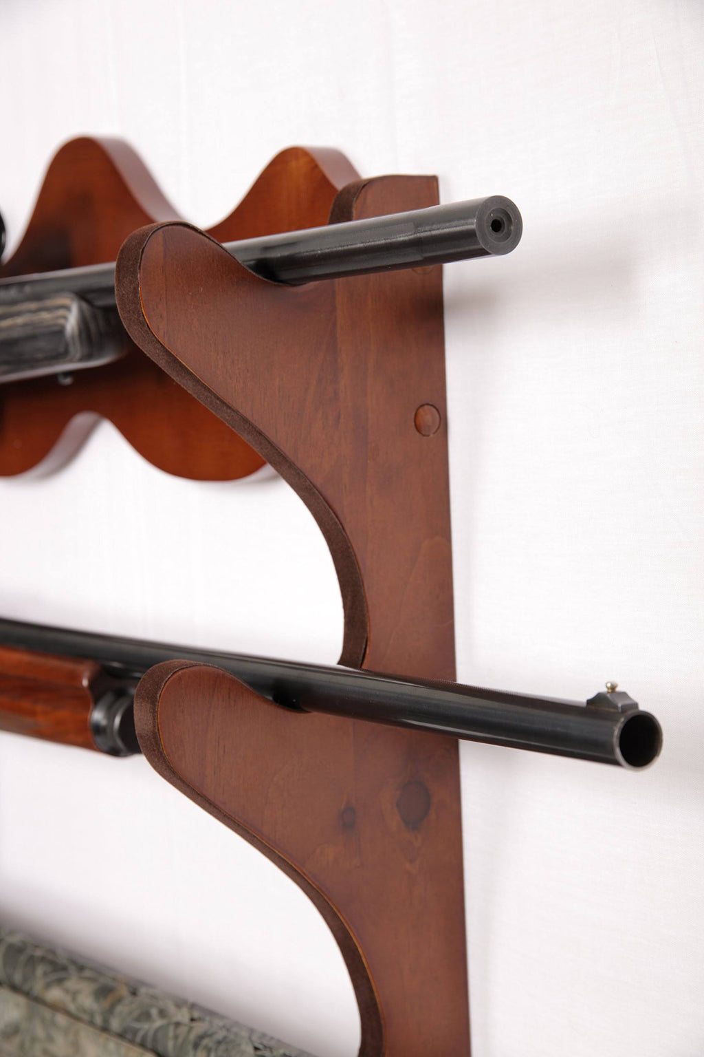 4 Gun Wall Rack A483078