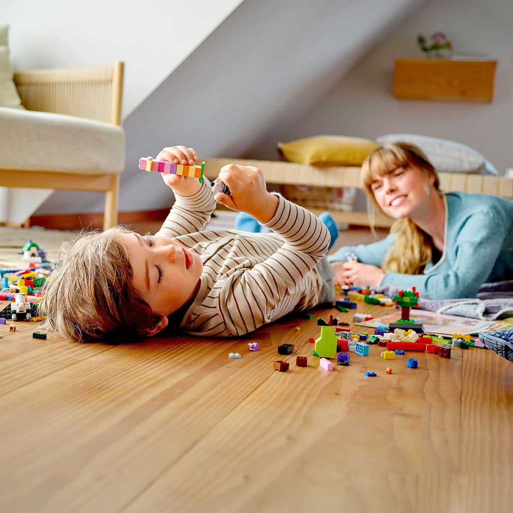 Creative Building Bricks 1,200 Pieces Building Toy Set L880281
