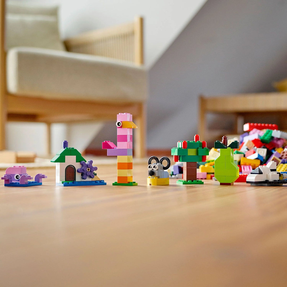 Creative Building Bricks 1,200 Pieces Building Toy Set L880281