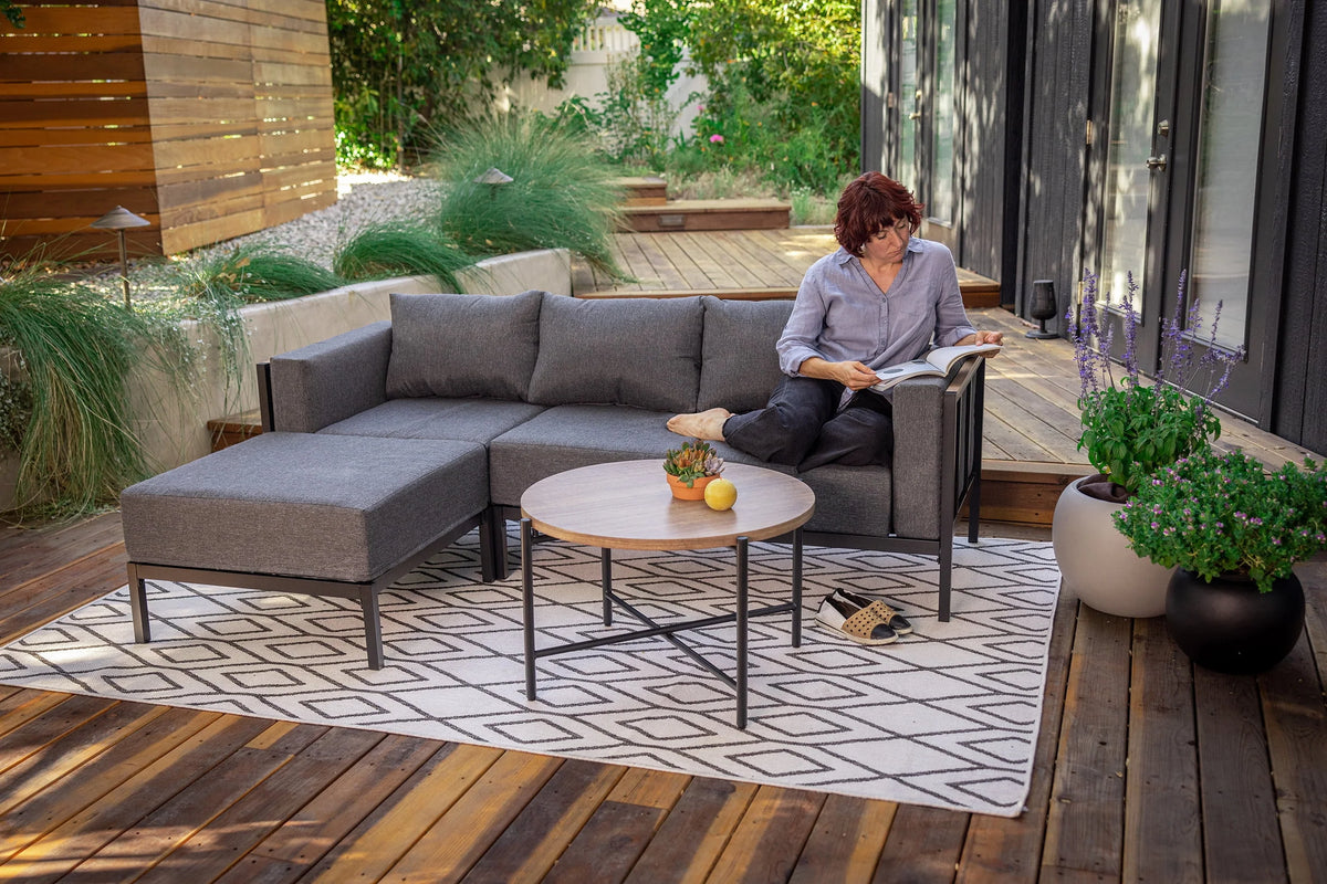 4 Piece Thick Cushion Sectional Set Z744449
