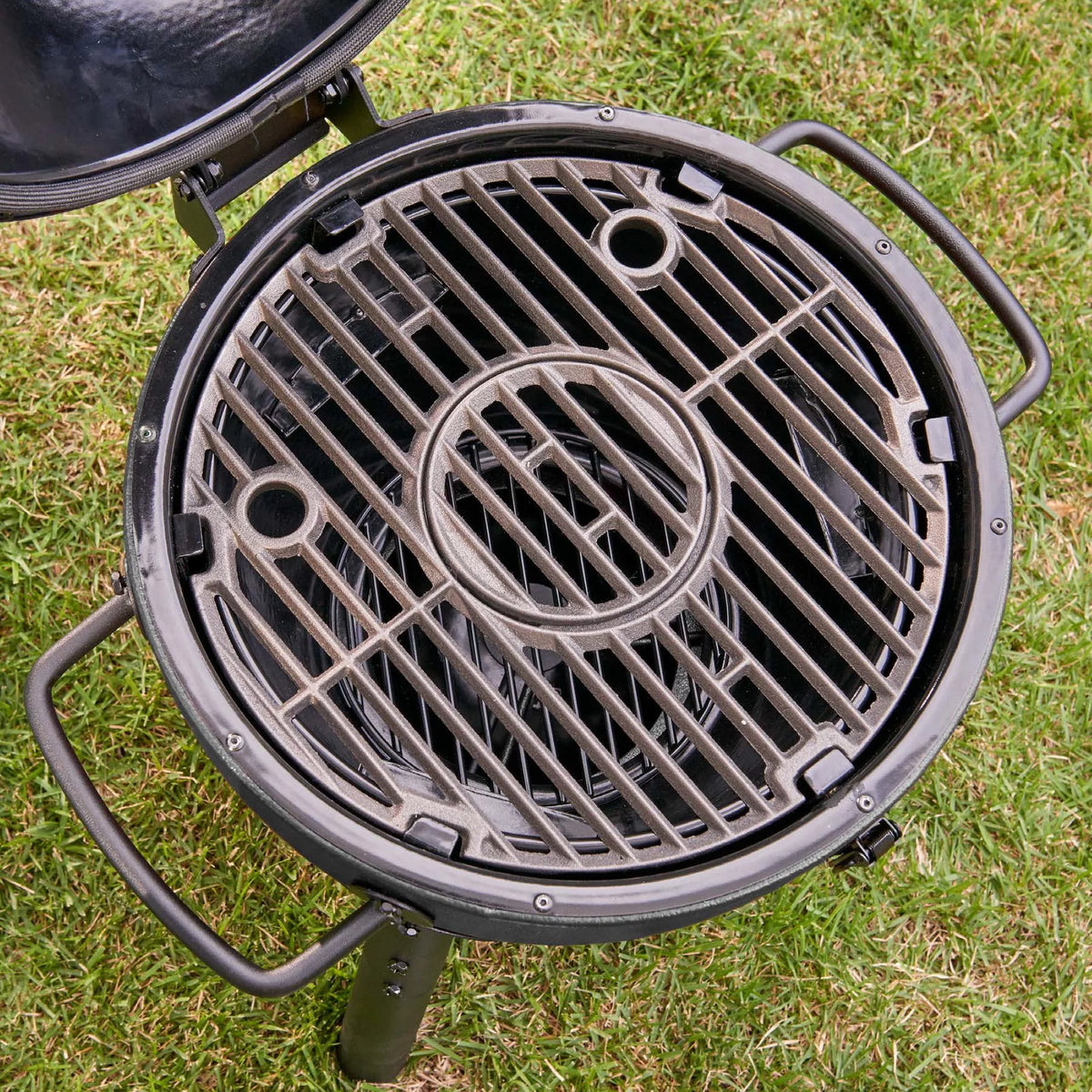 Black Charcoal Kamado Grill S664