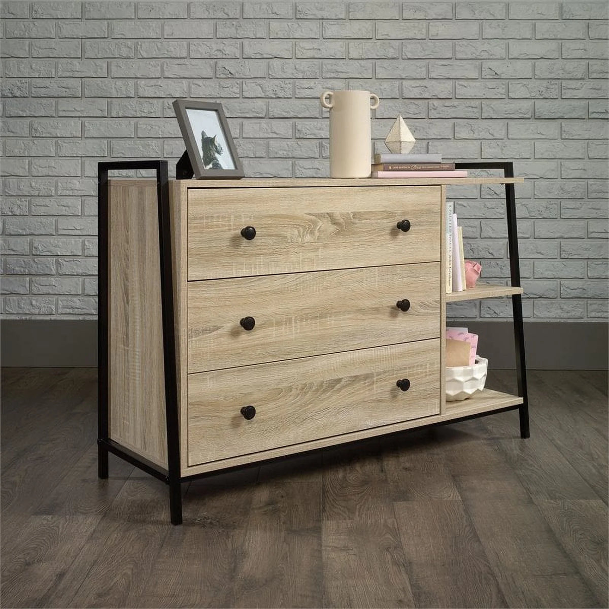 3-Drawer Oak Engineered Wood Dresser M476