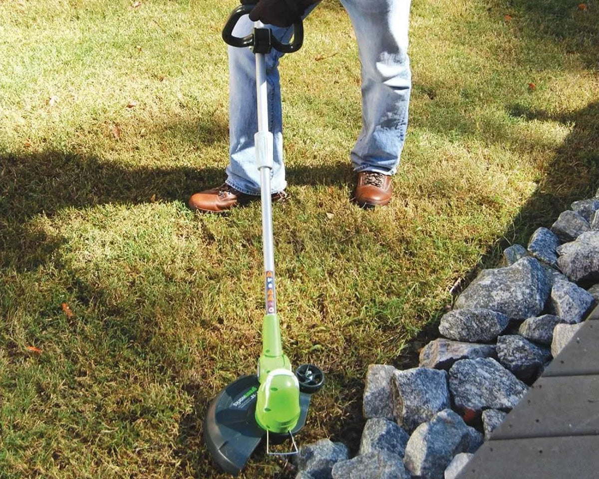 40V Cordless String Trimmer/Edger L417121