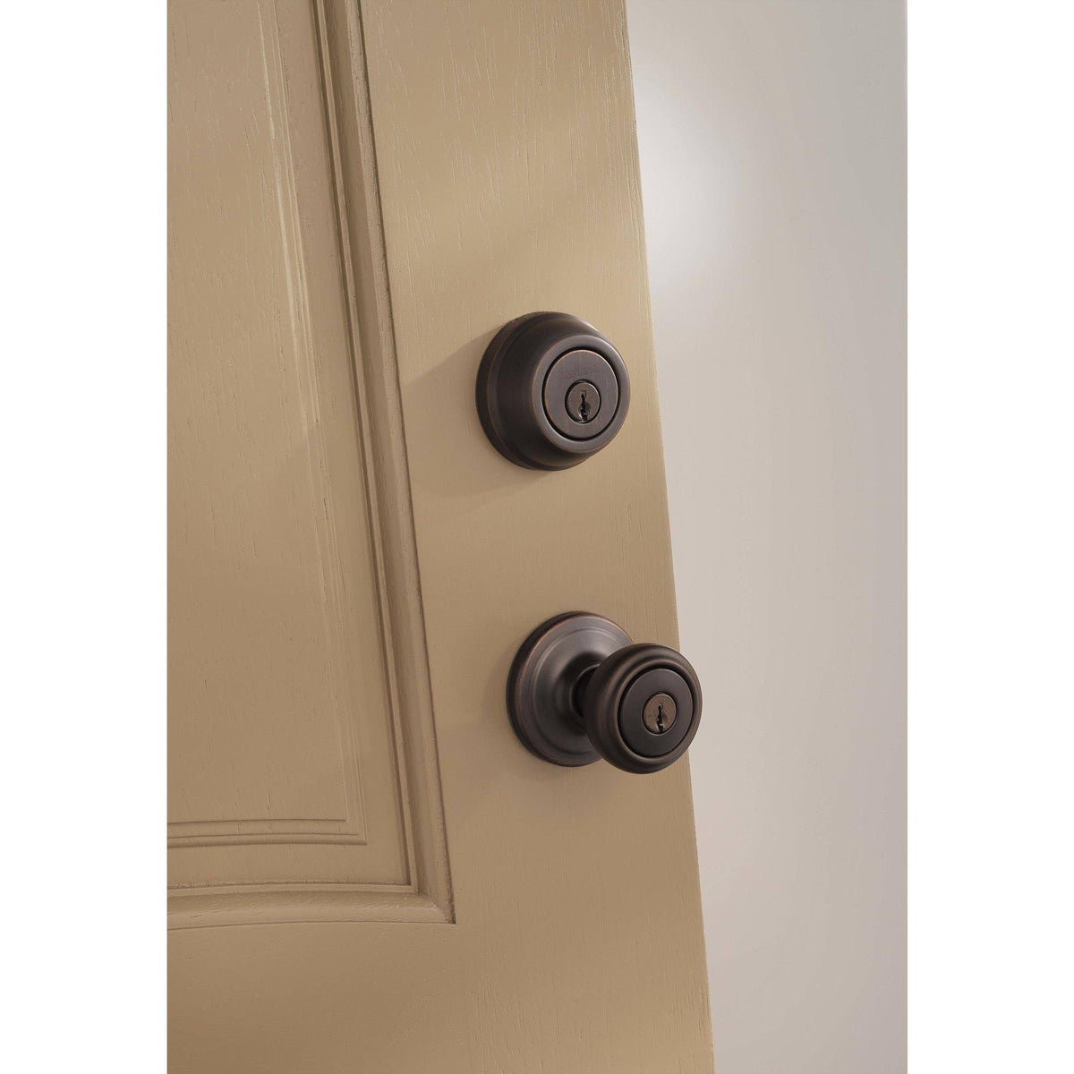 Brass Gold Keyed Entry Door Knobset A538129
