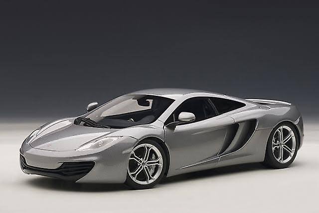 Silver 1:18 Diecast Model Car D4167