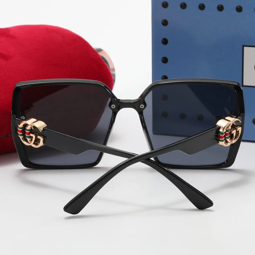 Green and Red Polarized Sunglasses D5036