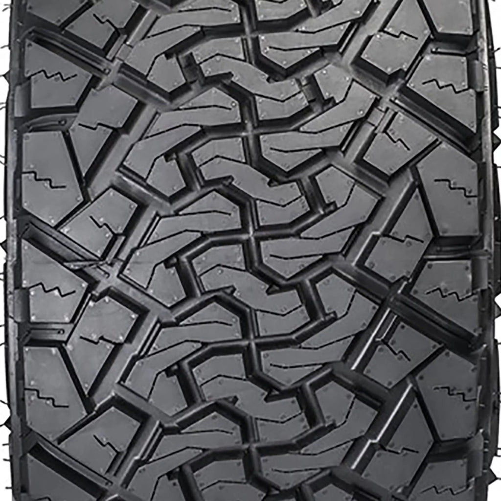 265/65R18 116T XL Light Truck Tire D87051