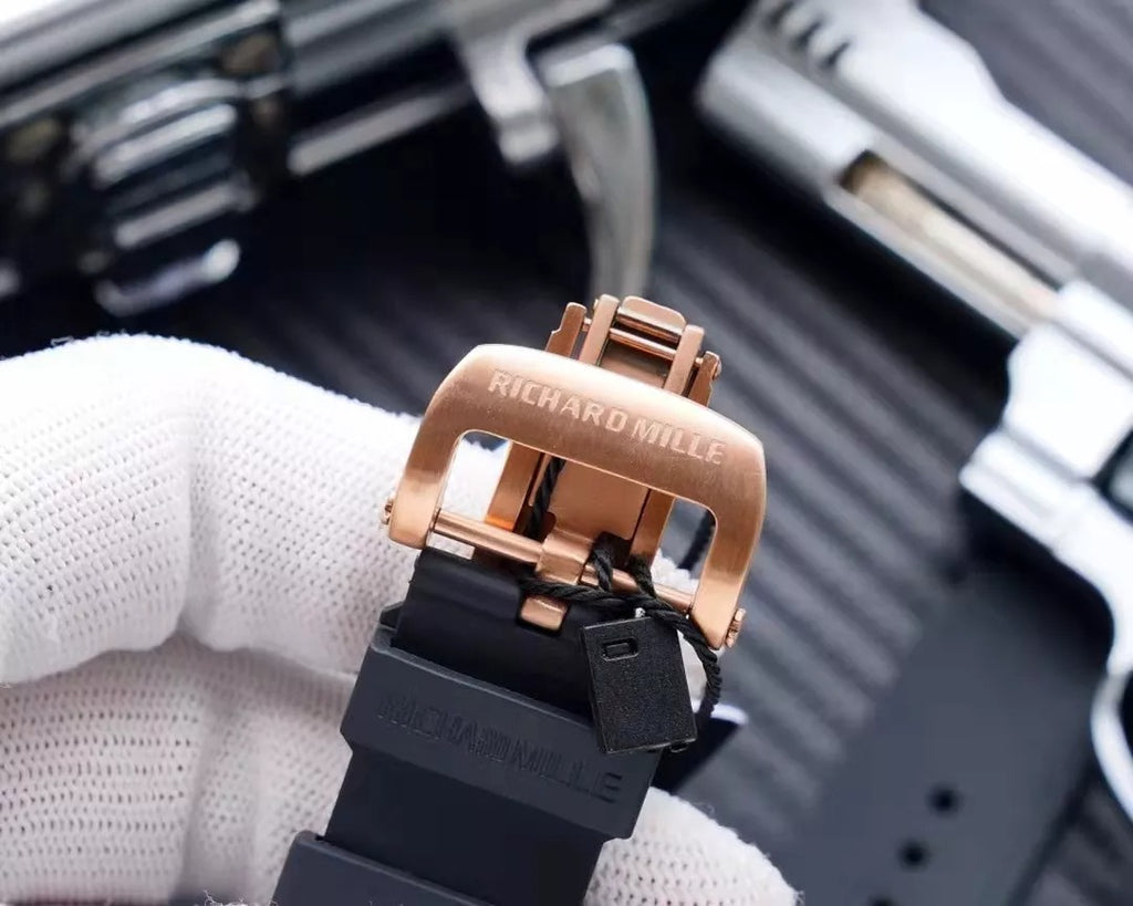 Black Rubber Strap Watch I36275